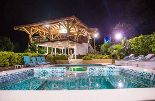 Circasia House | Peaceful Villa w/Wi-Fi + Jacuzzi