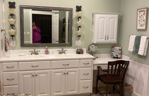 Athens Cottage | Peaceful wooded retreat north of Athens