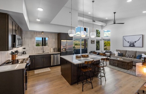 Bozeman Apartment | Peach Street Mountain Retreat - Luxury apartment in Bozeman w/Mountain Views