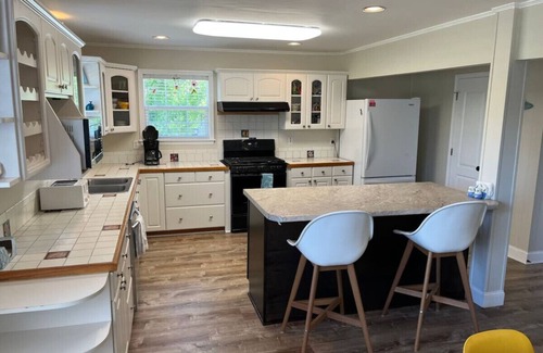 Folly Beach House | Peaches Folly, Steps to the Beach, Pet Friendly