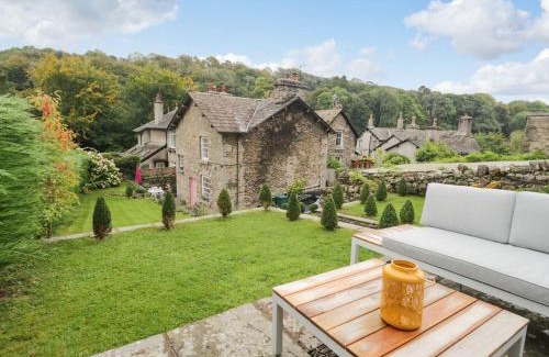 Lindale House | Pear Tree Cottage