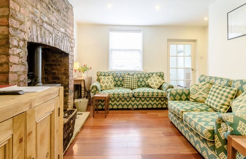 Great Ouseburn Cottage | PEAR TREE COTTAGE, pet friendly, with open fire in Great Ouseburn