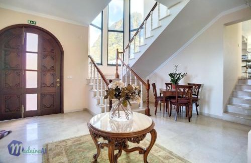 Porto Moniz Villa | PEARLS BEACH VILLA