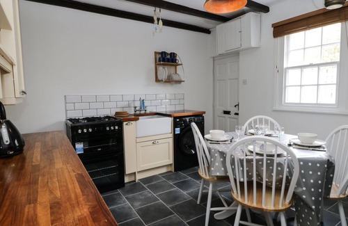 Robin Hood's Bay Cottage | PEBBLE COTTAGE, family friendly, with a garden in Robin Hood’s Bay