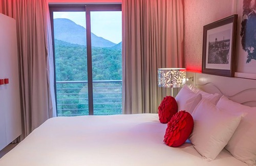 Greater Tubatse Hotel | Peermont Metcourt at Thaba Moshate