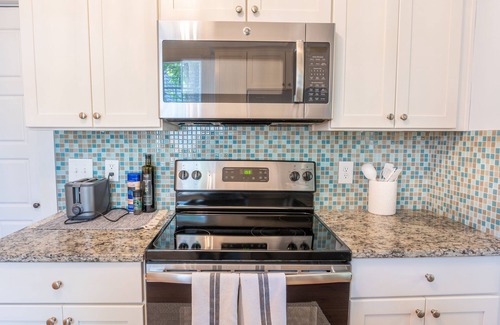 North-Central House | Pelican Hideaway - Charleston’s Most Charming rental with entire backyard