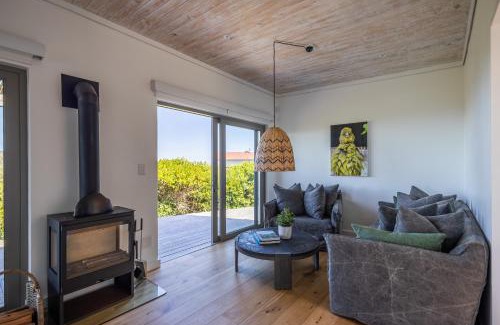 Keurboomstrand House | Penguin Seaside Cottage