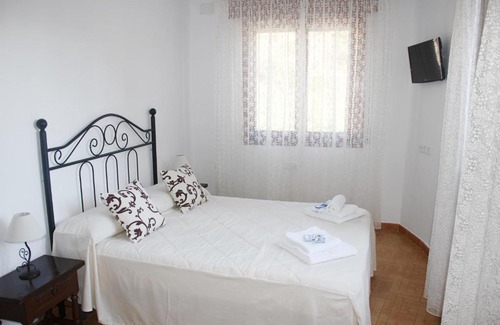 Algarrobo Hotel | Pensión Algarrobeña