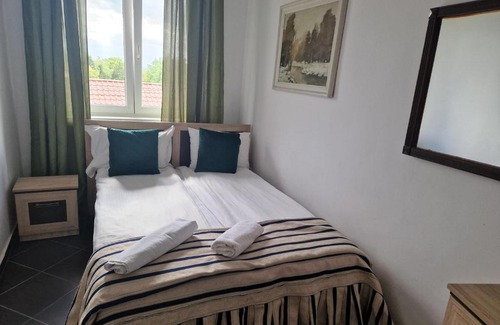 Ernei Hotel | Pensiunea Ana