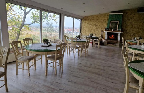 Ernei Hotel | Pensiunea Ana