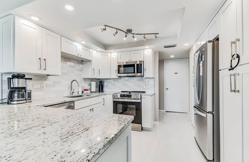 Indian Shores Condo | Penthouse 180-degree Waterview Resort-Style Condo!