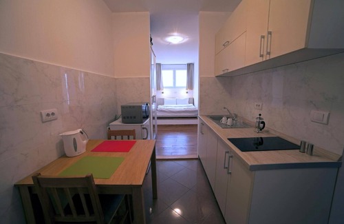 Novi Beograd Apartment | Penthouse apartment with a large terrace, in a central location