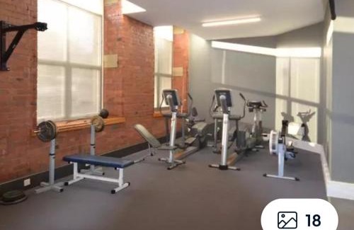 Dewsbury Apartment | PENTHOUSE APARTMENT - FREE GARAGED Parking - BALCONY - GYM