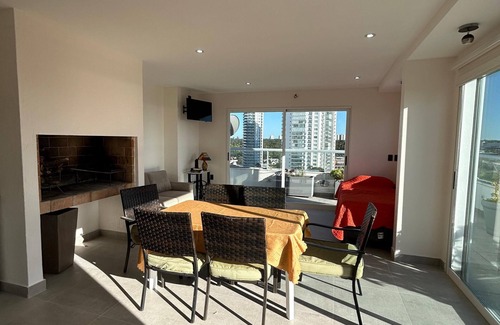 Aidy Grill Apartment | Penthouse de 2 Pisos con Parrillero Propio, A mts de la Playa, Frente a Enjoy