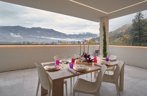 Postal Apartment | Penthouse & Garden "I CIPRESSI"