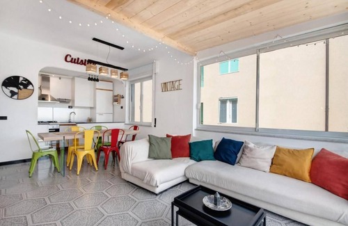 Chiavari House | Penthouse in the center with sea view