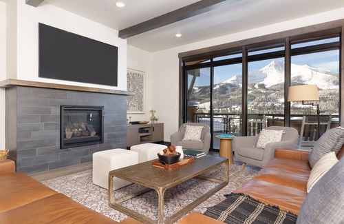 Big Sky Condo | Penthouse/New in 2022/Breathtaking Views