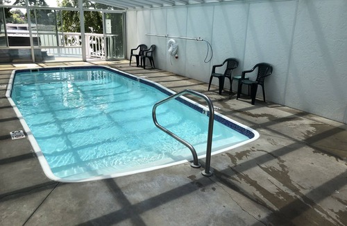 Monticello Apartment | Penthouse on the lake, walking distance from Indiana Beach