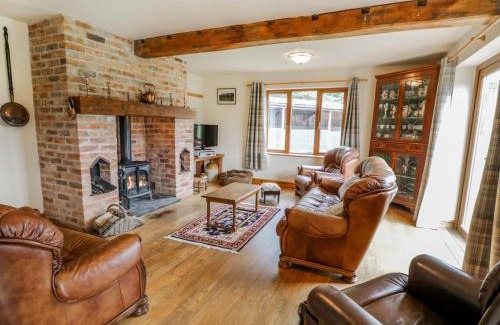 Meifod House | Pentrego Isaf