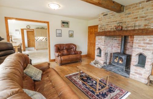 Meifod House | Pentrego Isaf