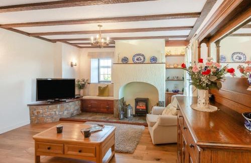 Llanfachraeth House | Penyrorsedd Cottage