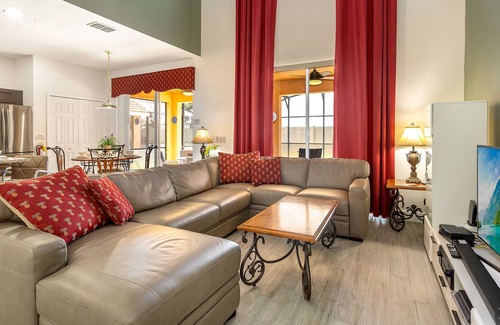 Florida Pines House | Perfect base for your next Florida getaway.