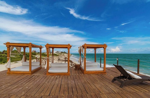 Costa Mujeres Villa | Perfect Beach Location For Families And Weddings