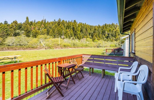 Orick Cabin | Perfect cabin near the beach & state parks with deck, gas grill, & two spaces