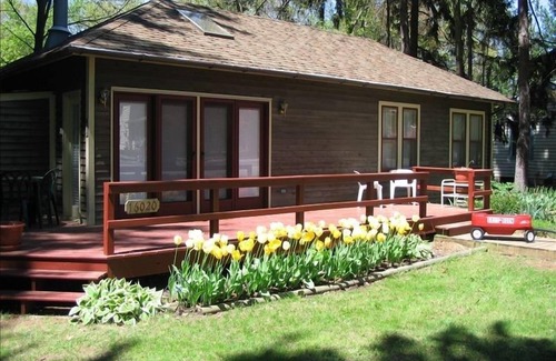 Union Pier House | Perfect Cottage, Perfect Location, Perfect Beach!