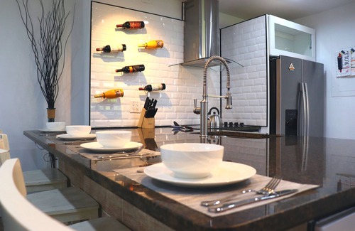 Little Havana Apartment | Perfect Escape From Home/Hogar Lejos De Casa