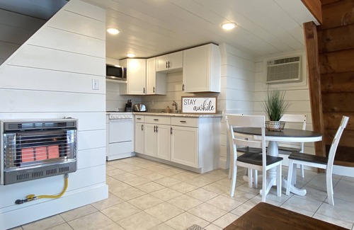 Waterloo House | Perfect lake front cottage! Now with stairs to the water!