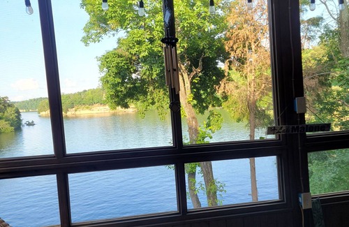 Penrod Cabin | Perfect Lake Malone Get away with a beautiful Lake view