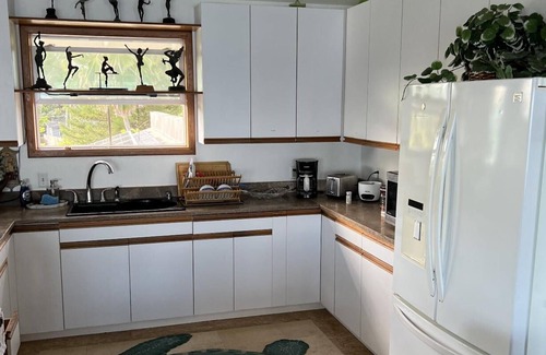 Haleiwa Apartment | PERFECT LOCATION BEACH FRONTnINQUIRE special discounts reduced rates for october