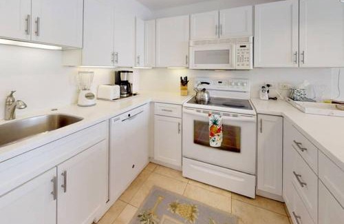 Historic Lahaina Front Street Apartment | Perfect location & Unbelievable Views at Lahaina Roads