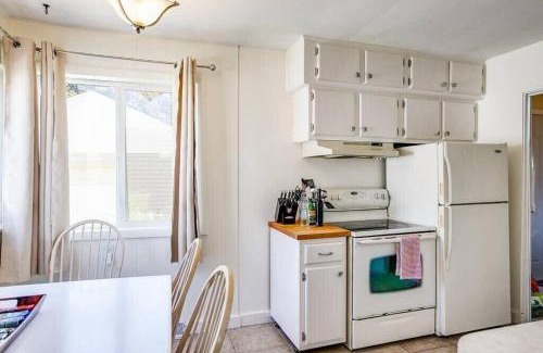 South Bend House | Perfect Notre Dame Weekend Home, 0.8 Miles to ND!