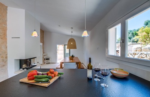 Felanitx House | Perfectly equipped finca with sea views in a quiet, rural setting