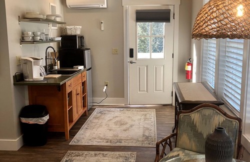 Bluffton Apartment | Perfectly located in The Promenade!