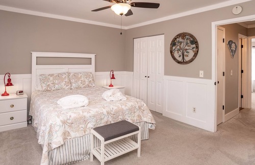 Port Royal House | Perfectly located in center of Port Royal!