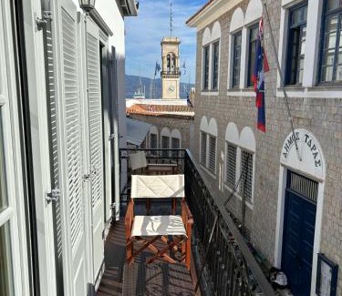 Hydra Apartment | PERIVOLAKIA VIEW