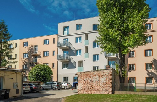 Hradec Kralove Apartment | Perla Hradce 101. Apartman 2 room, Center, konditioner , parking. Breakfast.