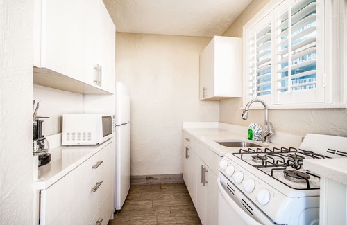 Melinda Cook Resort | Perry's Ocean Edge Resort