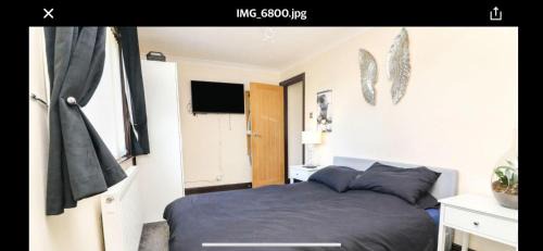 Purleigh House | Pet Friendly Home in Chelmsford-Hot Tub-Sleeps 6