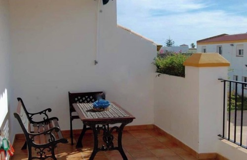 Barrio Nuevo House | Pet-Friendly Apartment “Finca la Tacita Petunia” with Pool & Wi-Fi