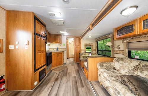 Miller Beach Cottage | Pet-friendly 2BR Camper With Fire Pit & Grill