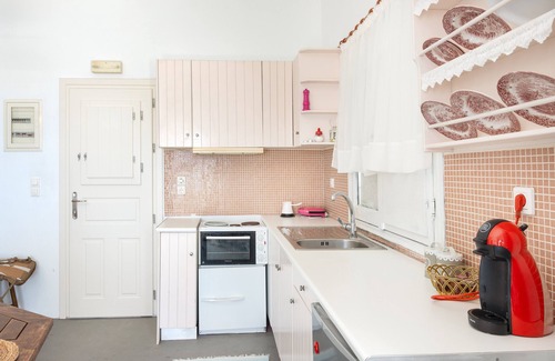 Sikinos Apartment | Pet-Friendly Apartment 'Antiparos' with Sea View & Wi-Fi