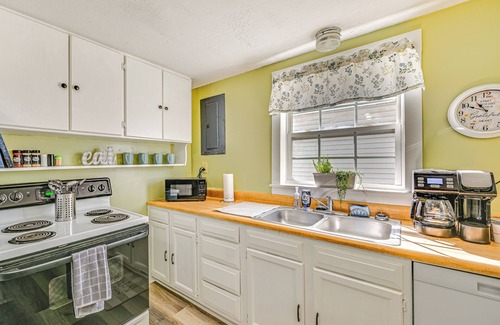 Boonville Apartment | Pet-Friendly Apt: Yard & Fire Pit in Boonville