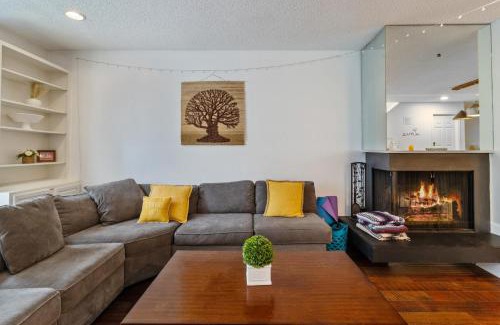 Annapolis Apartment | Pet-Friendly Beach Getaway, Relax by the Bay!