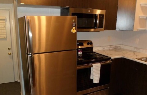 Shiloh House | Pet Friendly, Beautiful, Cozy Executive Rental