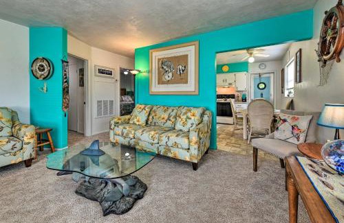 Whitney Beach House | Pet-Friendly Bradenton Home about 3 Mi to Cortez Beach