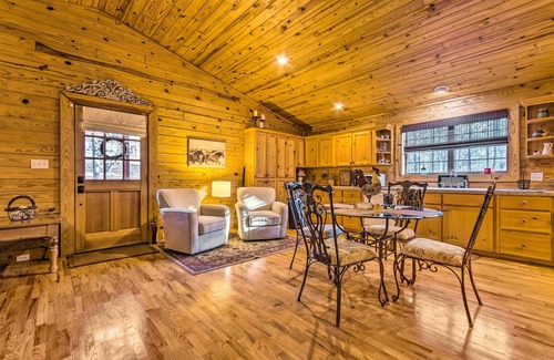 Cabot Cottage | Pet-friendly Cabot Cabin w/Fenced Yard!